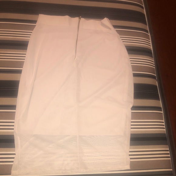 Beautiful Sheer Tan Skirt - Picture 2 of 3